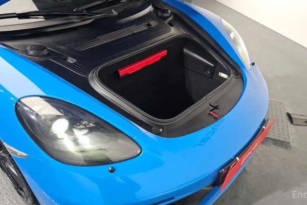 2023 Porsche 718 Spyder с пробегом 54 684 км