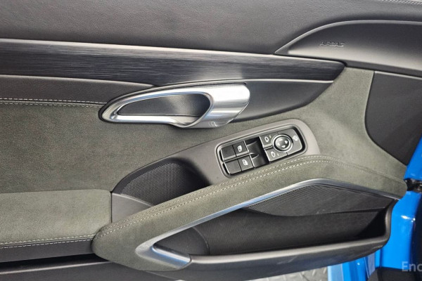 2023 Porsche 718 Spyder с пробегом 54 684 км