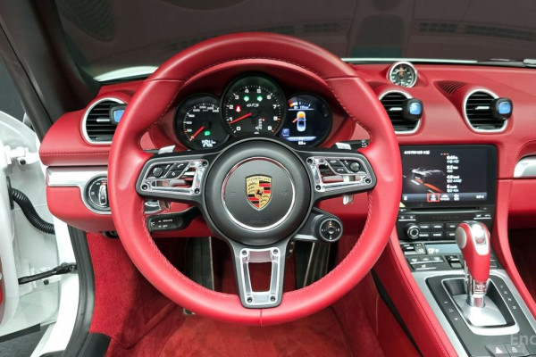 2022 Porsche 718 Spyder с пробегом 14 041 км