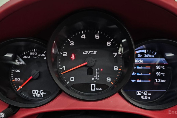 2021 Porsche 718 Spyder с пробегом 10 046 км