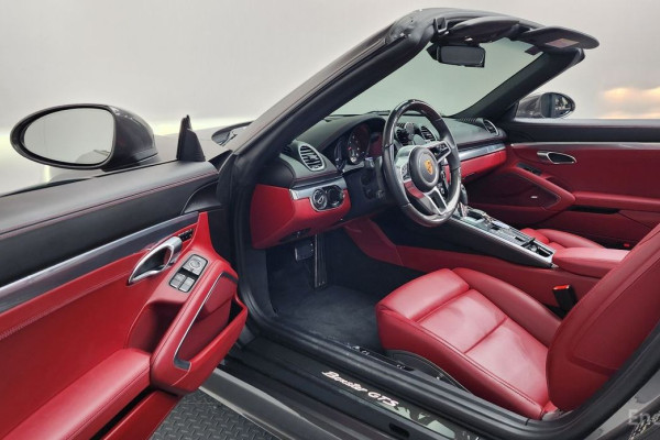 2022 Porsche 718 Spyder с пробегом 35 490 км