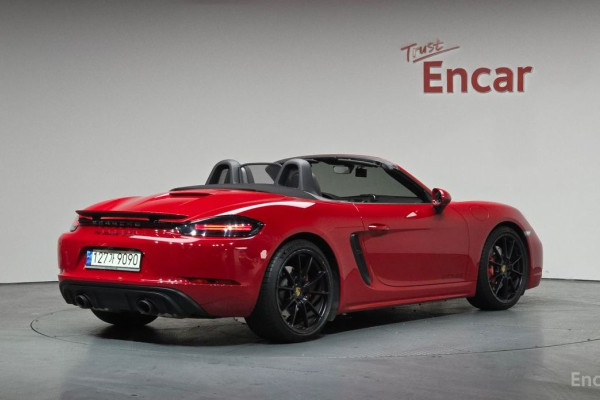 2021 Porsche 718 Spyder с пробегом 12 021 км