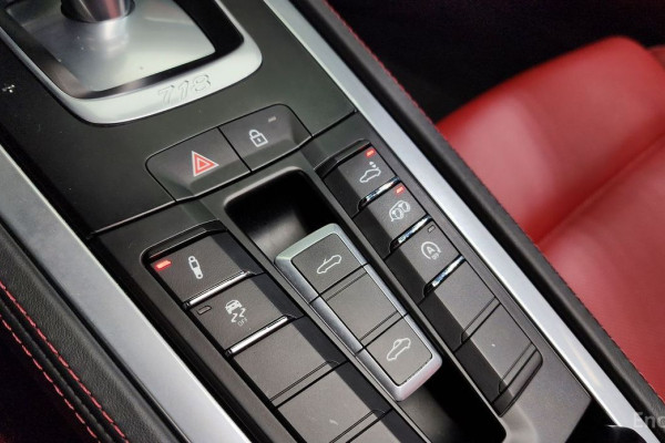 2022 Porsche 718 Spyder с пробегом 35 490 км