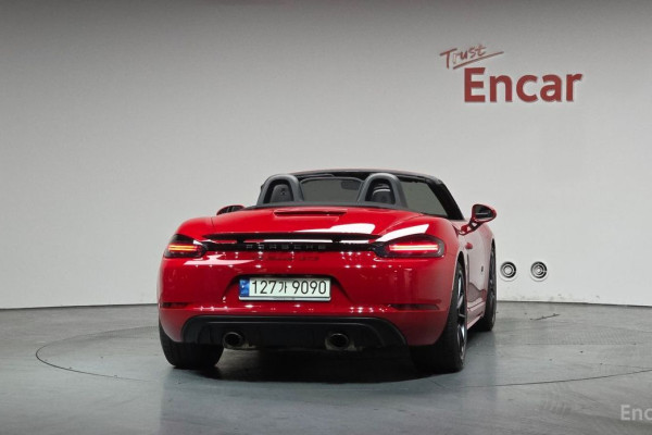 2021 Porsche 718 Spyder с пробегом 12 021 км