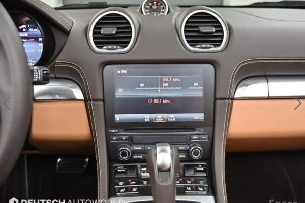 2023 Porsche 718 Spyder с пробегом 15 946 км