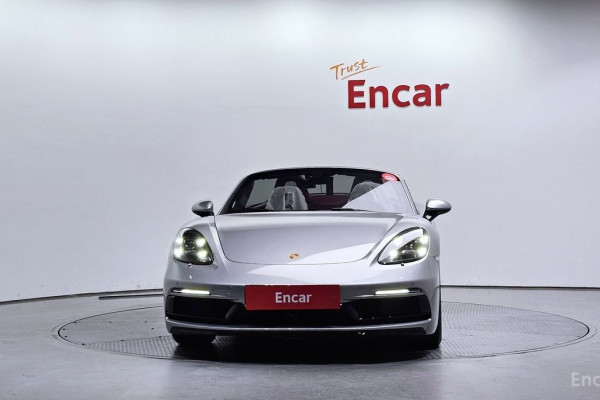 2023 Porsche 718 Spyder с пробегом 760 км