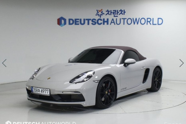 2023 Porsche 718 Spyder с пробегом 15 946 км