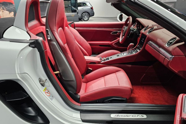 2023 Porsche 718 Spyder с пробегом 10 152 км