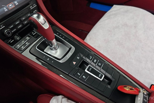 2023 Porsche 718 Spyder с пробегом 760 км