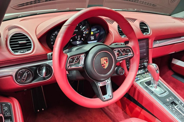 2023 Porsche 718 Spyder с пробегом 10 152 км