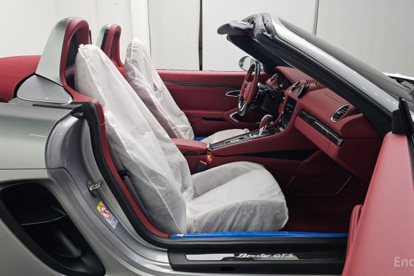 2023 Porsche 718 Spyder с пробегом 760 км