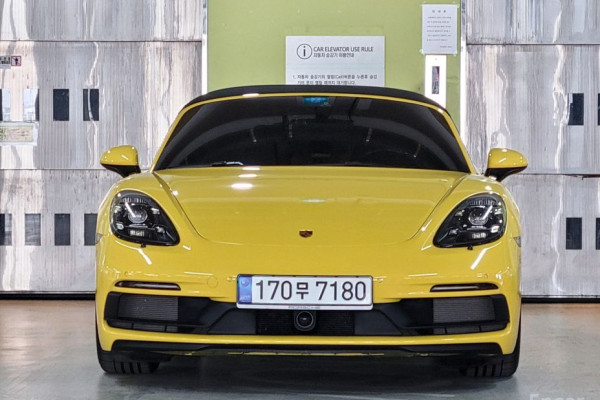 2022 Porsche 718 Spyder с пробегом 19 300 км