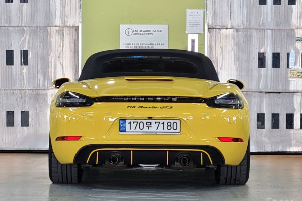 2022 Porsche 718 Spyder с пробегом 19 300 км