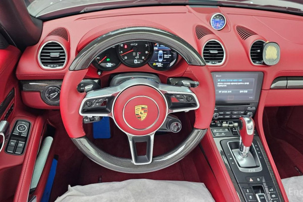 2023 Porsche 718 Spyder с пробегом 760 км