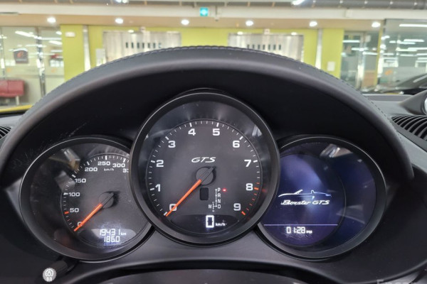 2022 Porsche 718 Spyder с пробегом 19 300 км