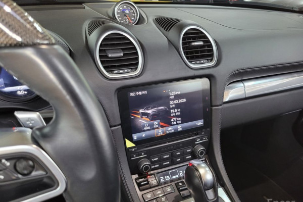 2022 Porsche 718 Spyder с пробегом 19 300 км