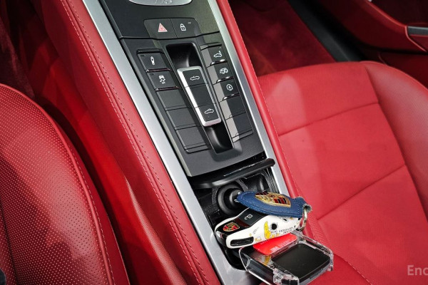 2023 Porsche 718 Spyder с пробегом 10 152 км