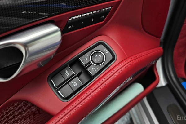 2023 Porsche 718 Spyder с пробегом 760 км