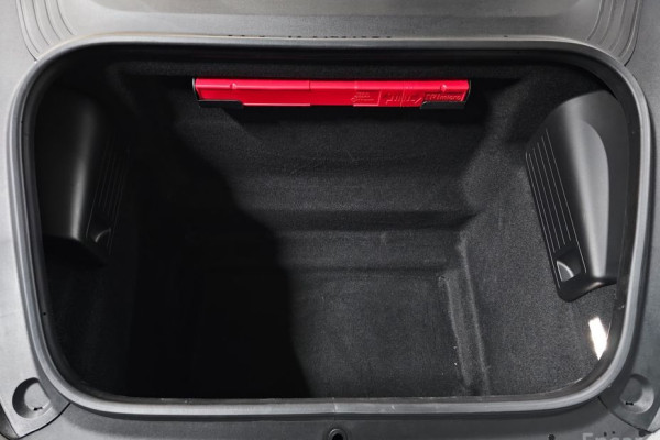 2023 Porsche 718 Spyder с пробегом 12 800 км