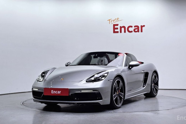 2023 Porsche 718 Spyder с пробегом 760 км