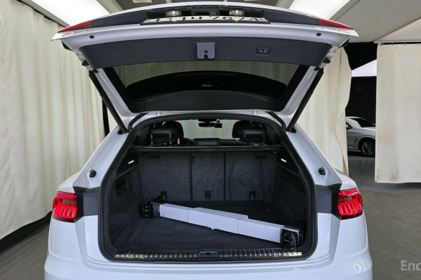 2020 Audi Q8 с пробегом 80 862 км