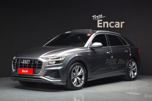 2021 Audi Q8 с пробегом 104 111 км