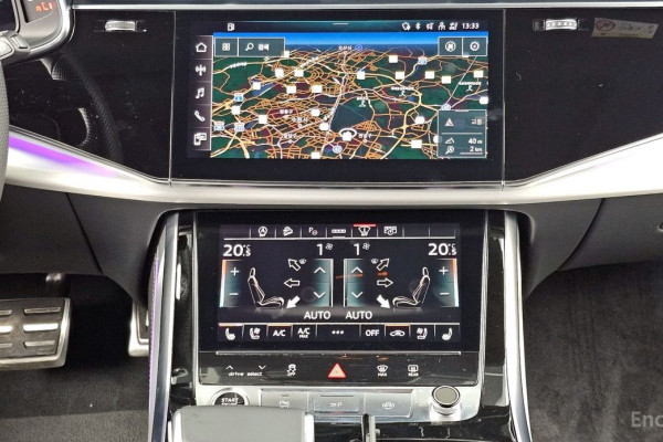 2022 Audi Q8 с пробегом 69 486 км