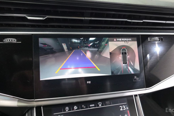 2022 Audi Q8 с пробегом 88 439 км