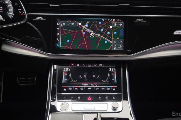 2021 Audi Q8 с пробегом 104 111 км