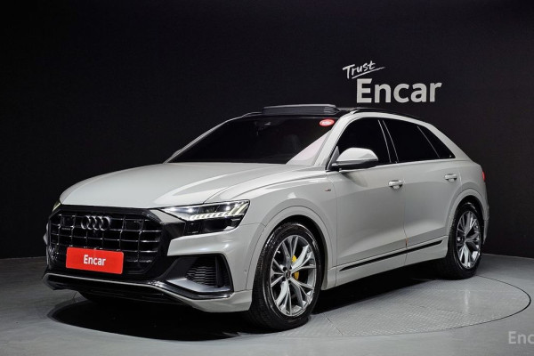 2021 Audi Q8 с пробегом 83 419 км