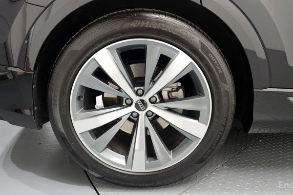 2021 Audi Q8 с пробегом 43 291 км