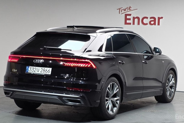 2021 Audi Q8 с пробегом 37 184 км