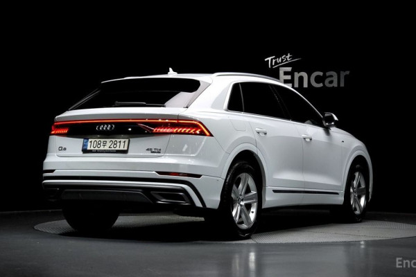2021 Audi Q8 с пробегом 58 430 км
