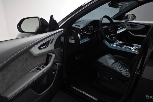 2021 Audi Q8 с пробегом 37 184 км