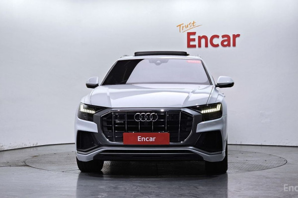 2021 Audi Q8 с пробегом 87 025 км