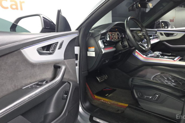 2022 Audi Q8 с пробегом 96 025 км