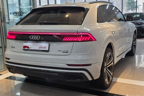 2023 Audi Q8 с пробегом 38 776 км
