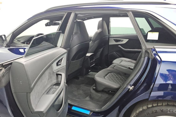 2023 Audi Q8 с пробегом 43 383 км