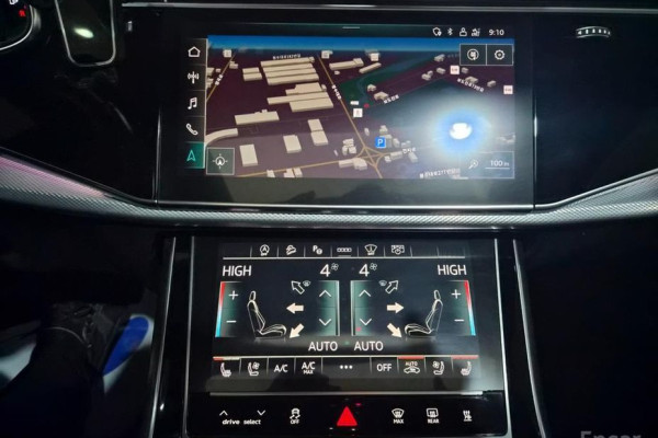 2021 Audi Q8 с пробегом 105 189 км