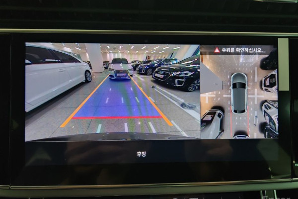 2023 Audi Q8 с пробегом 38 776 км