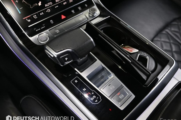 2020 Audi Q8 с пробегом 74 131 км