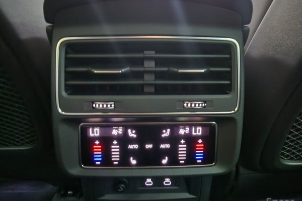 2023 Audi Q8 с пробегом 38 776 км