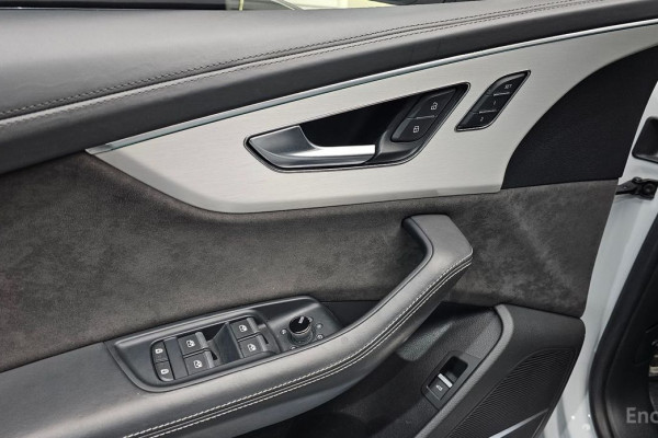 2021 Audi Q8 с пробегом 87 025 км