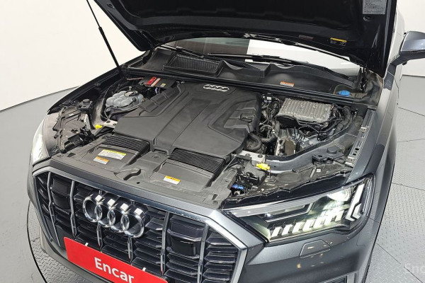 2021 Audi Q7 с пробегом 35 005 км