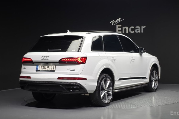 2022 Audi Q7 с пробегом 41 158 км