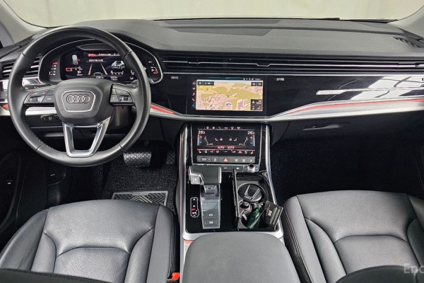 2022 Audi Q7 с пробегом 77 281 км