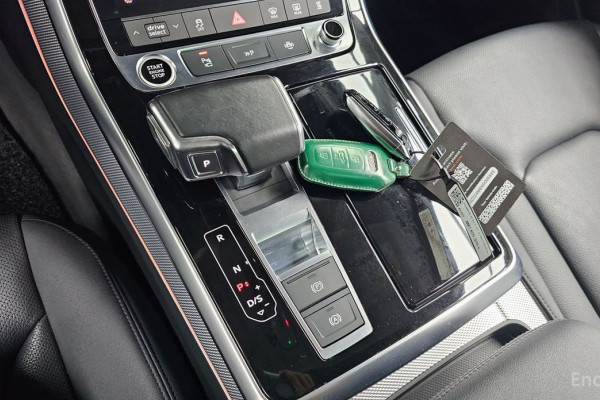 2022 Audi Q7 с пробегом 77 281 км