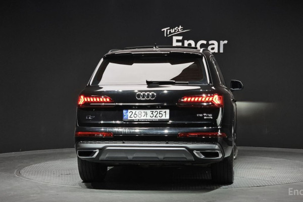 2022 Audi Q7 с пробегом 147 687 км