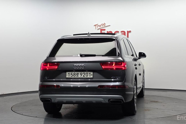 2019 Audi Q7 с пробегом 78 570 км