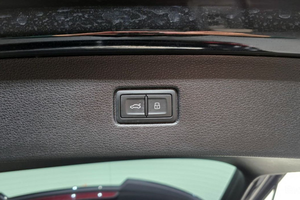 2023 Audi Q7 с пробегом 56 750 км